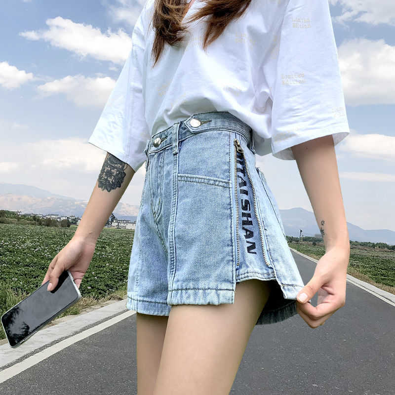 Summer Cotton Loose Slim Denim Women Shorts Jeans Letter Zipper Female Style Wide Leg High Waist Short Pants 210616