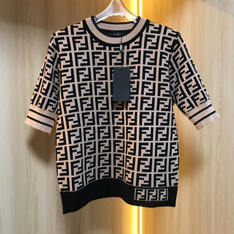 2021 Spring and Summer t shirt Fen + Manyinlaohua Knitted Short Sleeve Trend Simple Fashion Pullover T-shirt, White;black
2021 Spring and Summer t shirt Fen + Manyinlaohua Knitted Short Sleeve Trend Simple Fashion Pullover T-shirt, White;black