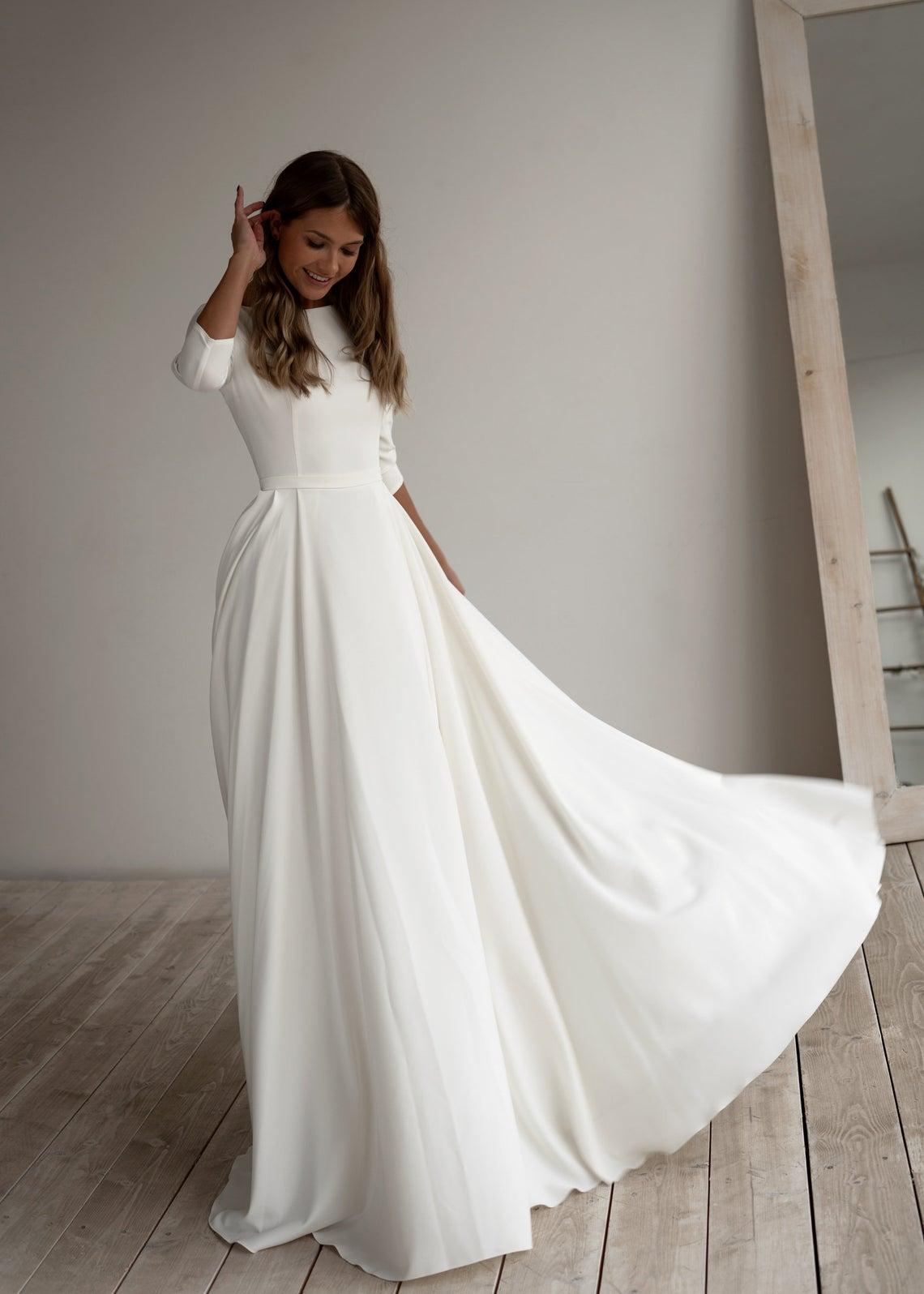 2021 A-line Crepe Modest Wedding Dress Long Sleeves Pockest Sweep Train Simple Elegant Informal Boho Bridal Gowns Sleeved Custom Made 0509