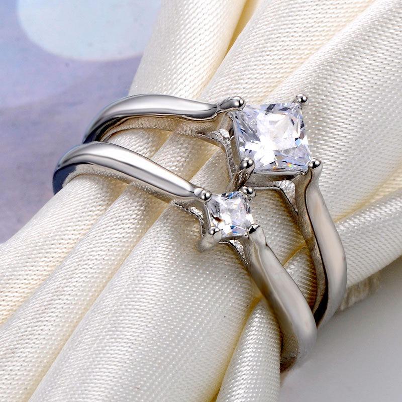 Wedding Rings Classic Engagement Couple Ring For Women Simple Zircon Accessories Men's Wholesale Jewelry Girlfriend Gift KBR027, Slivery;golden
Wedding Rings Classic Engagement Couple Ring For Women Simple Zircon Accessories Men's Wholesale Jewelry Girlfriend Gift KBR027, Slivery;golden