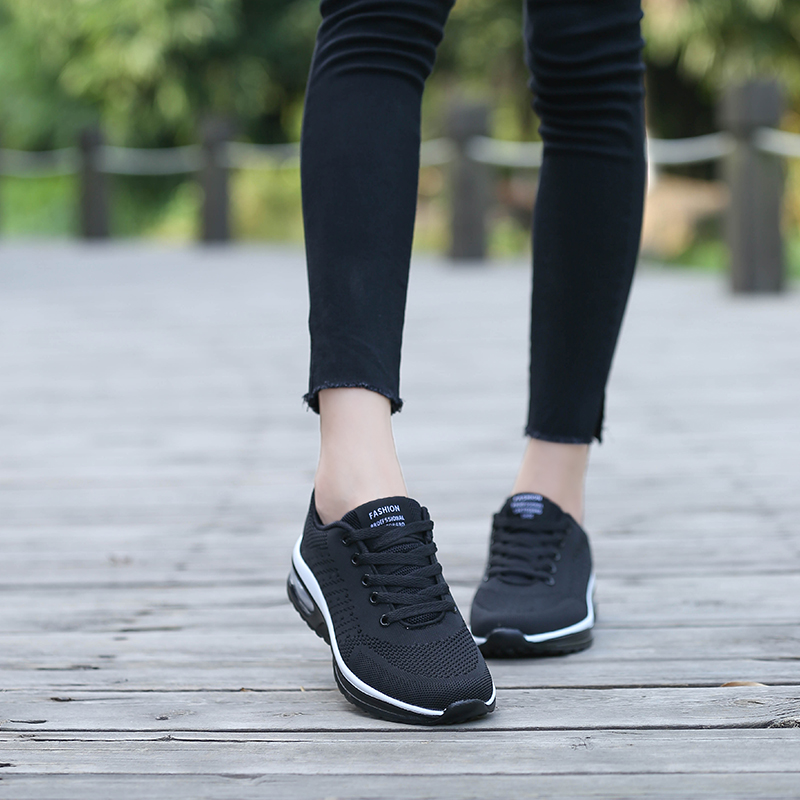 Wholesale Womens Men Sports Knitted Fabric Running Shoes Big Size 13 Black White Red Gray Jogging Trainers Sneakers Eur 35-47 Code: LX17-5066
Wholesale Womens Men Sports Knitted Fabric Running Shoes Big Size 13 Black White Red Gray Jogging Trainers Sneakers Eur 35-47 Code: LX17-5066
