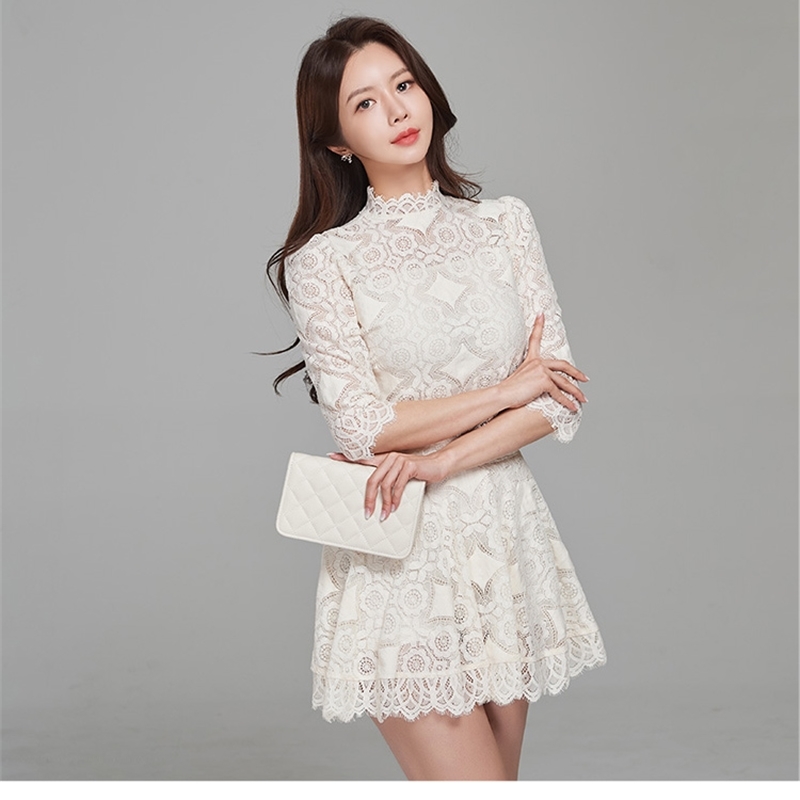 Summer Two Piece Set Fashion Office OL Women Sexy Hollow Out Lace Tops + High Waist Wide leg Short Pants Suit 210519