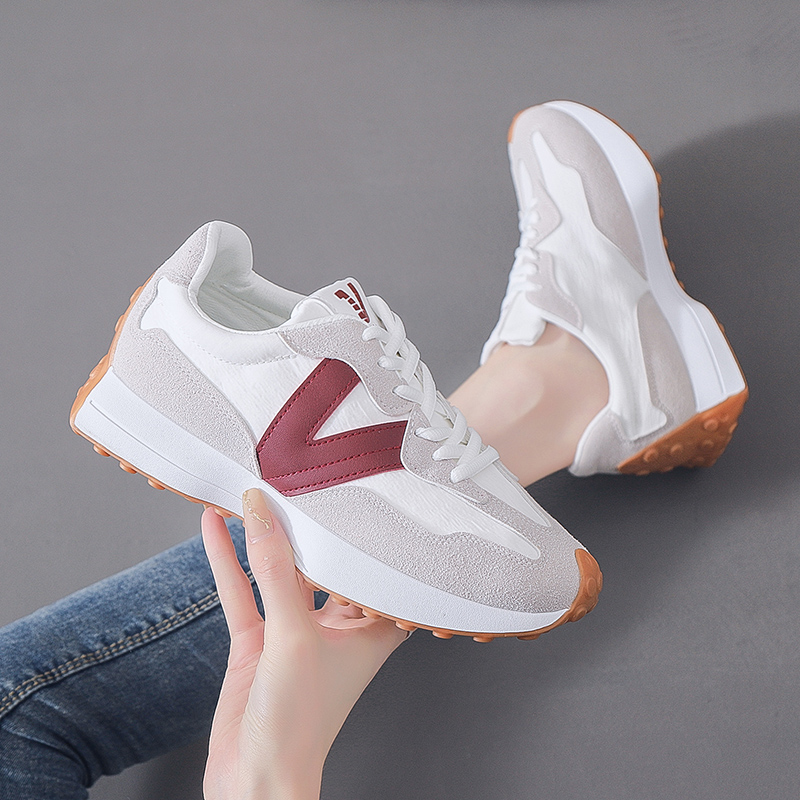 New Stylish Women Casual Sneakers Retro Designer Shoes Women Trainer Autumn Platform Non Slip V-Shaped Women Casual Sport Shoes, White red -f07
New Stylish Women Casual Sneakers Retro Designer Shoes Women Trainer Autumn Platform Non Slip V-Shaped Women Casual Sport Shoes, White red -f07