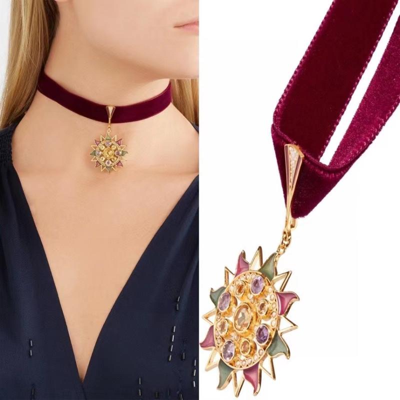 Chains 2021 Fashion Europe And America Gem Inlaid Antique Vintage Jewelry Adjustable Necklace For Women
Chains 2021 Fashion Europe And America Gem Inlaid Antique Vintage Jewelry Adjustable Necklace For Women