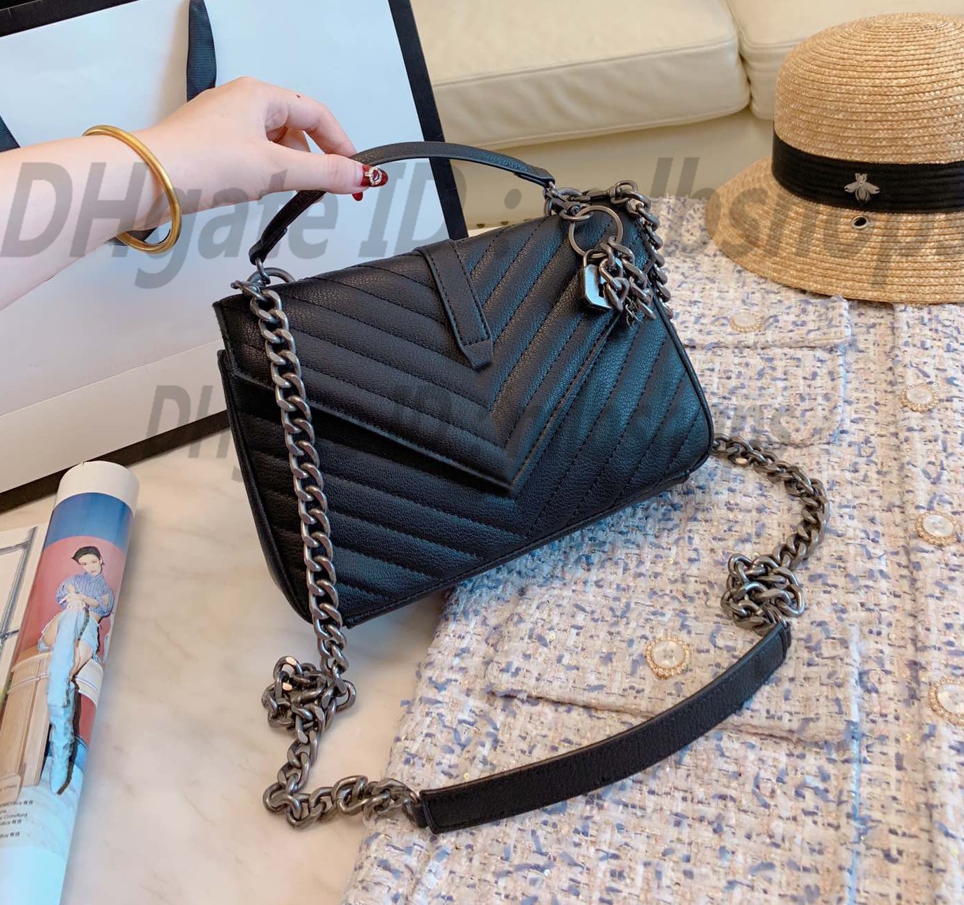 CrossBody bags High Quality Y Fashion Luxury designer womens Handbag leather ladies Shoulder purse Handbags 2022 Totes Clutch Chain Bag with Lock wallet, No bags
CrossBody bags High Quality Y Fashion Luxury designer womens Handbag leather ladies Shoulder purse Handbags 2022 Totes Clutch Chain Bag with Lock wallet, No bags