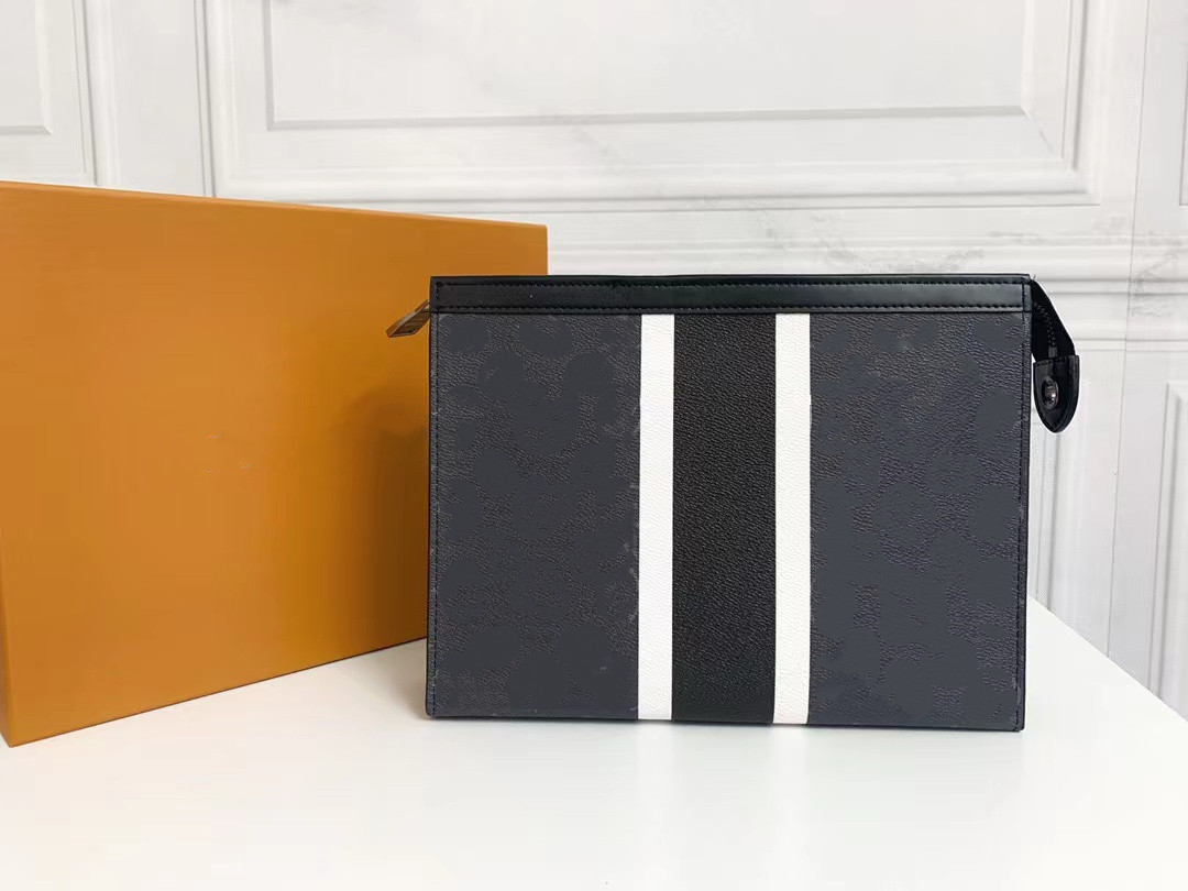 2021 SELL NEW Fashion Leather COSMETIC POUCH women MAKEUP BAGS WALLET PURSE clutch Bag handbag make up cases WITH BOX M61692 88
2021 SELL NEW Fashion Leather COSMETIC POUCH women MAKEUP BAGS WALLET PURSE clutch Bag handbag make up cases WITH BOX M61692 88