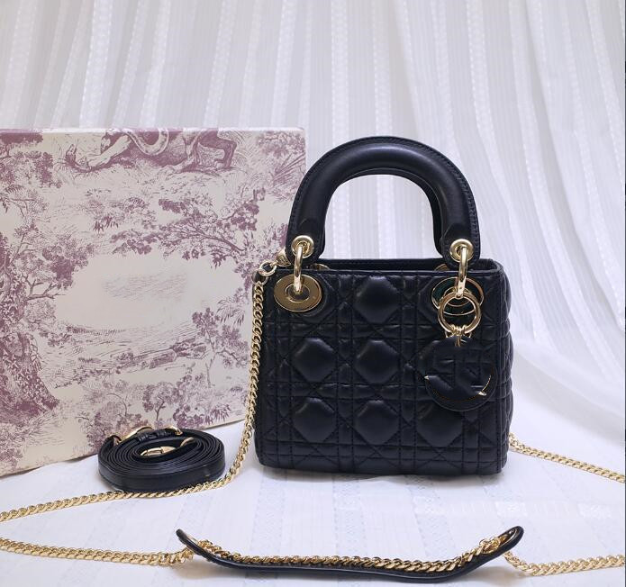 Designer high-quality ladies shoulder bag exquisite tassels and ornamental leather handbags girls mini clutches lady party, 10
Designer high-quality ladies shoulder bag exquisite tassels and ornamental leather handbags girls mini clutches lady party, 10