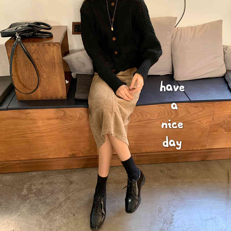 High Waist Midi Corduroy Side Slit Skirt Women A-line Loose Streetwear Skirts Female Pockets Denim Skirts Autumn Winter 210408