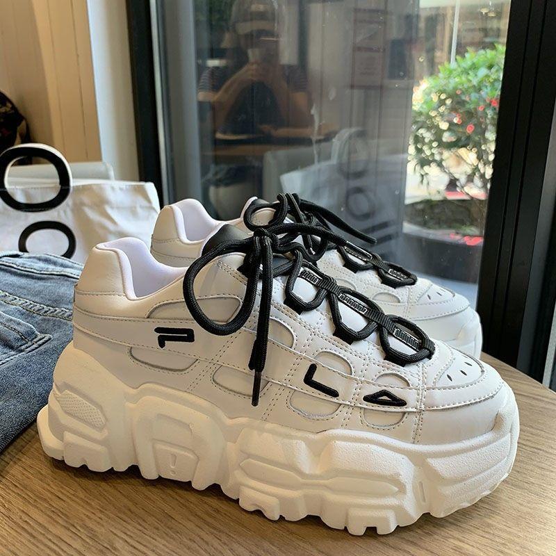 Boots White Letter Embroidery Sewing PU Patent Leather Lace-Up Thick Bottom Shoes Waterproof Vulcanized Fashion Running, Black
Boots White Letter Embroidery Sewing PU Patent Leather Lace-Up Thick Bottom Shoes Waterproof Vulcanized Fashion Running, Black