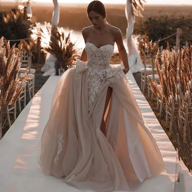 Vintage Champagne Boho Wedding Dresses 2022 Strapless Lace-up Corset Lace Floral Country Beach Bridal Gowns Cheap