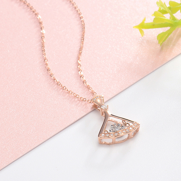 Smart Pendant Necklace Women's Non-Fading Anti-Allergy Simple Exquisite Clavicle Chain