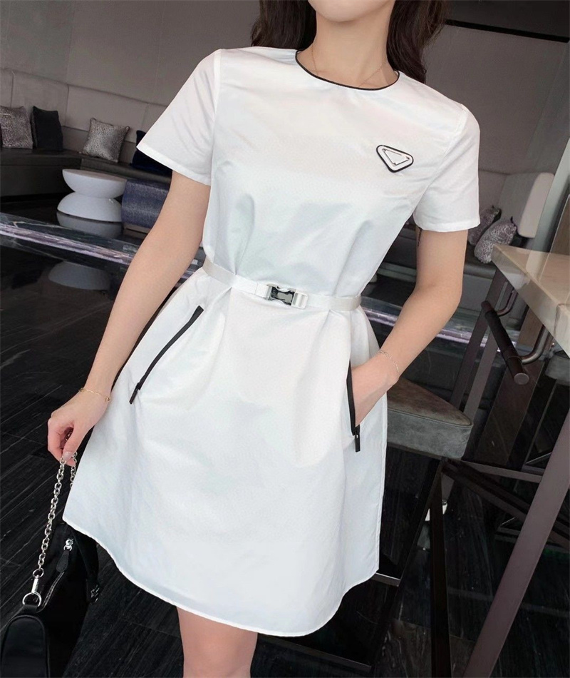 Women Casual Dresses With Triangle Label Short Sleeve With Belt Waistband Commuter A-Line Skirt Round Collar Pocket Work Dress Black and White, Extra shipping cost
Women Casual Dresses With Triangle Label Short Sleeve With Belt Waistband Commuter A-Line Skirt Round Collar Pocket Work Dress Black and White, Extra shipping cost