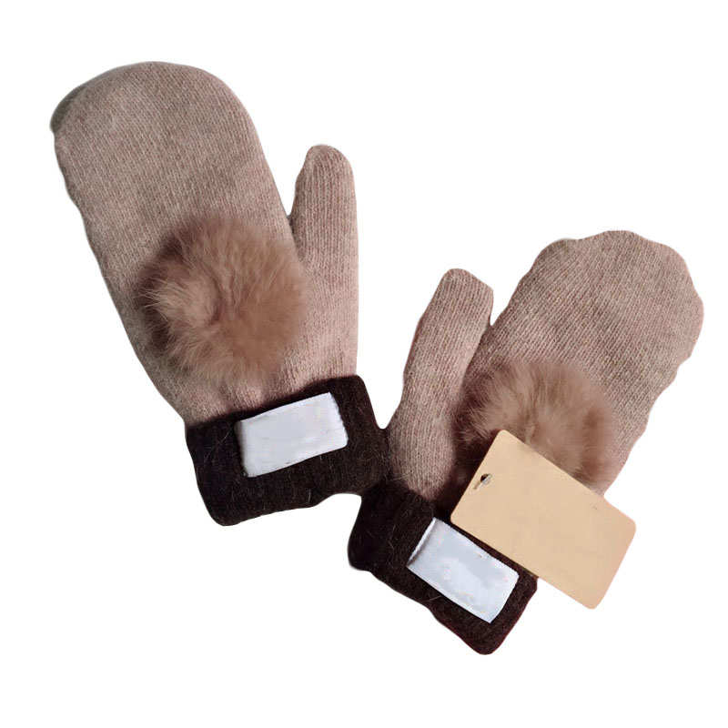 wholesale winter new women's canvas cashmere luxury Gloves autumn warm plush G windproof designer five-finger fashion mittens
wholesale winter new women's canvas cashmere luxury Gloves autumn warm plush G windproof designer five-finger fashion mittens