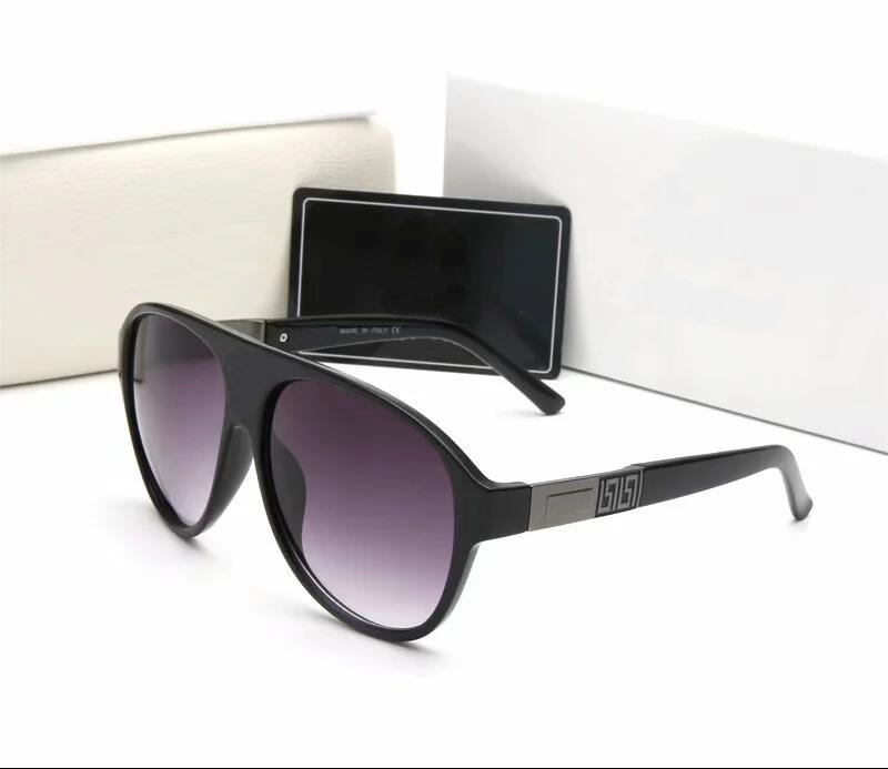 2021 new sunglass Classic metal style designer 4261 Sunglasses for men and women with decorative wire-framed large frames, White;black
2021 new sunglass Classic metal style designer 4261 Sunglasses for men and women with decorative wire-framed large frames, White;black