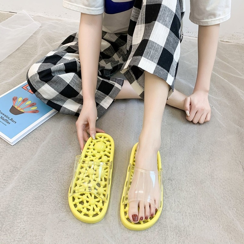 Sandals Celebrity Wet Water Women Slippers Transparent Female Fashion Wild Couple Beach Shoes Flip Flops Pantuflas Mujer A9C9, Black
Sandals Celebrity Wet Water Women Slippers Transparent Female Fashion Wild Couple Beach Shoes Flip Flops Pantuflas Mujer A9C9, Black