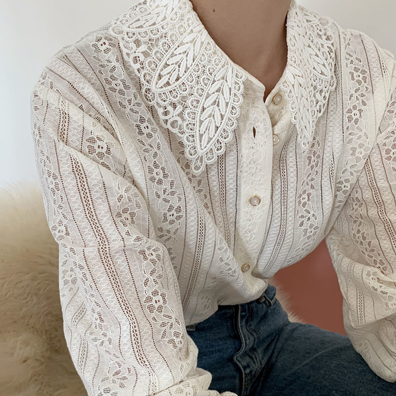 Korean Chic Vintage Lace Blouse Women Elegant Shirts Turn Down Collar Hollow Out Tops Long Sleeve Button Up Casual Clothes 12722 210506