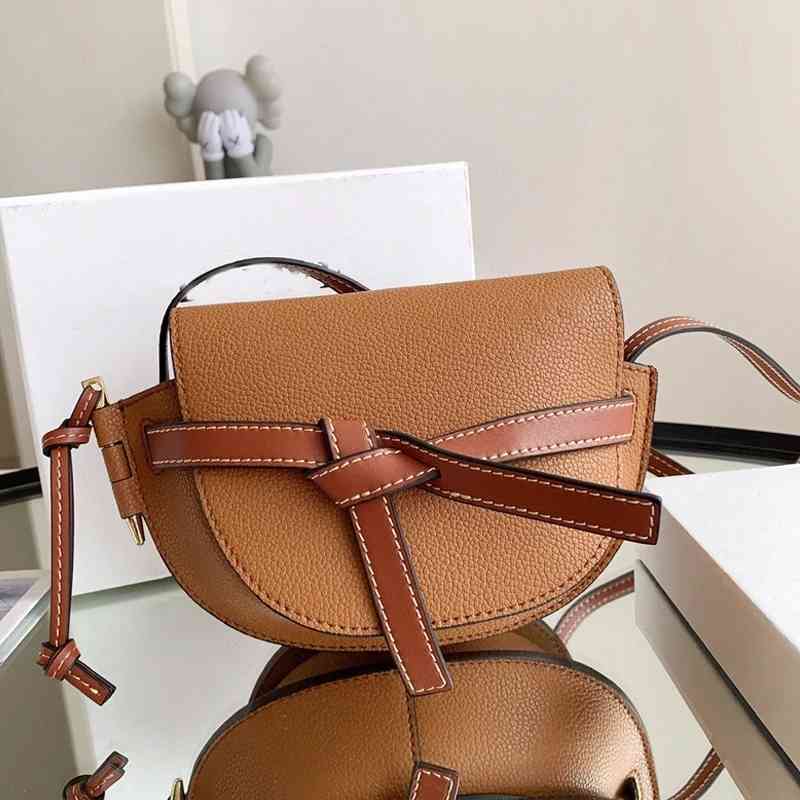 Luxury designer Crossbody Shoulder Backpack Handbags Tote bag Bags Handbags Wallet Purse Store Leather cross-body fashion saddle versatile g
Luxury designer Crossbody Shoulder Backpack Handbags Tote bag Bags Handbags Wallet Purse Store Leather cross-body fashion saddle versatile g