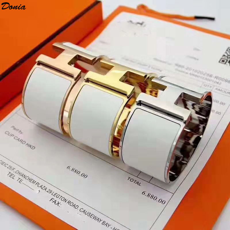 Donia jewelry luxury bangle European and American fashion classic exaggerated 33mm wide metal letter titanium steel bracelet designer with box
Donia jewelry luxury bangle European and American fashion classic exaggerated 33mm wide metal letter titanium steel bracelet designer with box