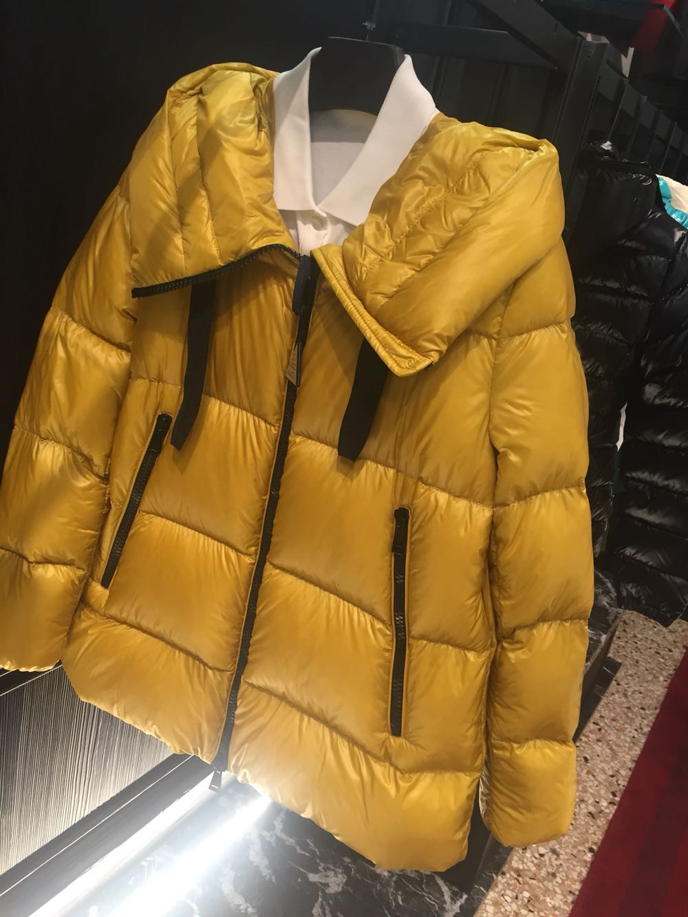 M women down jacket Color Bright Color thickening Short parkas Hoodids Parkas High Quality Lady Coat Winter Womens Thick Long Sleeves Windbraker Jacke