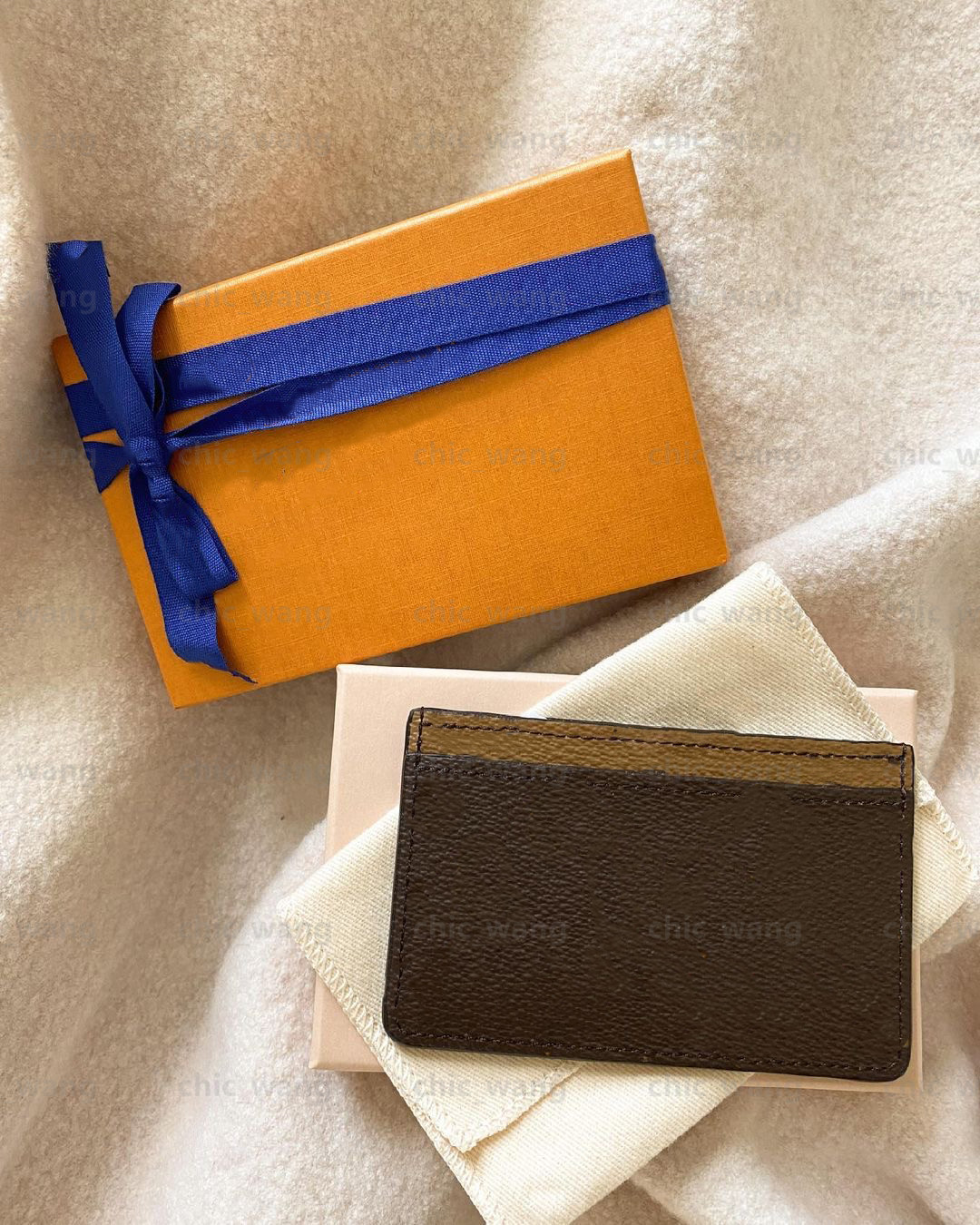 Luxurys Designers Card holder Wallets Key Top quality MON0GRAM Genuine Leather Holders handbag Men Women's COIN free Black Lambskin long Purse Pocket Interior Slot, Mon0gram pink
Luxurys Designers Card holder Wallets Key Top quality MON0GRAM Genuine Leather Holders handbag Men Women's COIN free Black Lambskin long Purse Pocket Interior Slot, Mon0gram pink