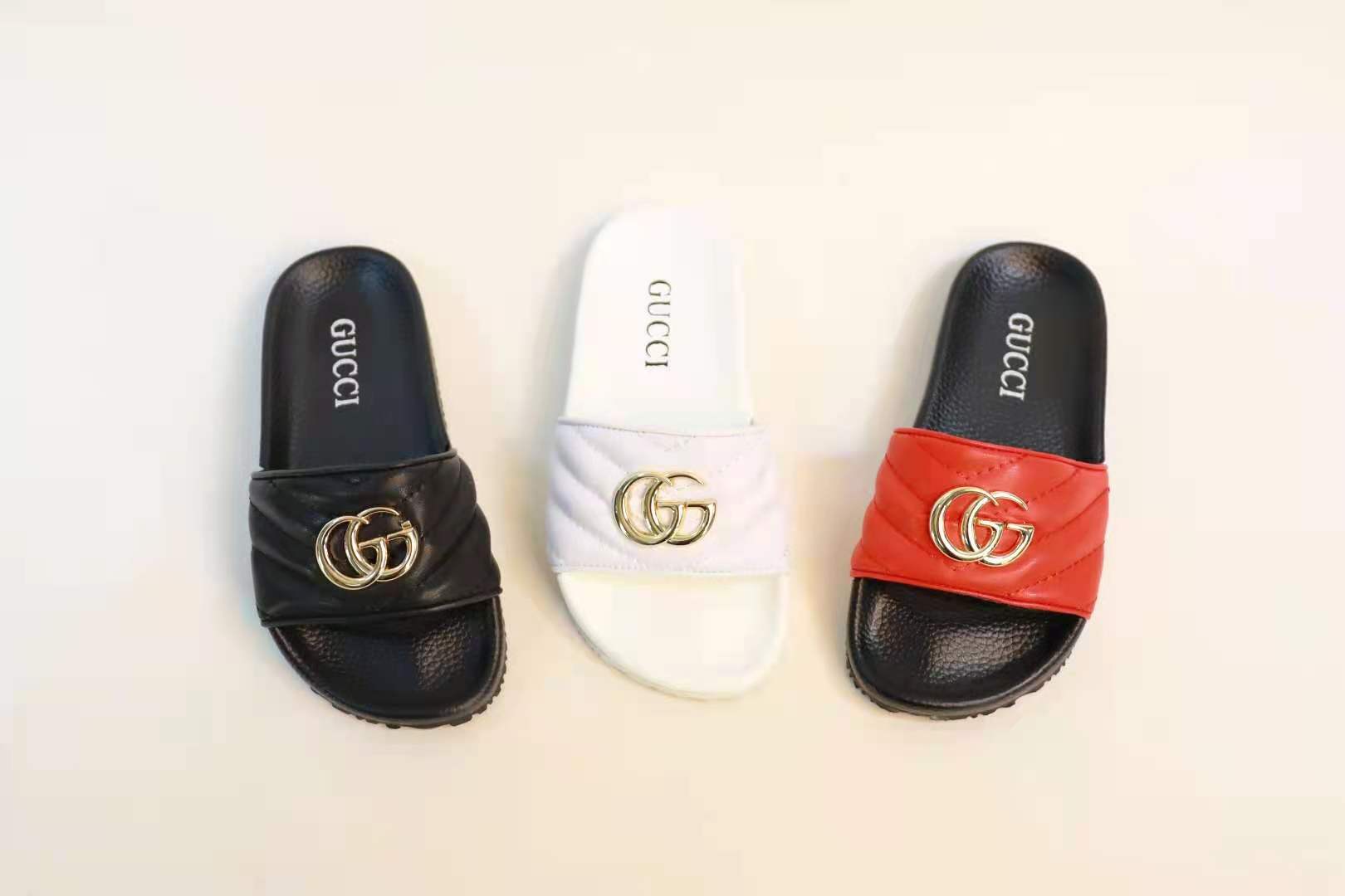 kid rhinestone slippers sandal red color baby girl fashion designer shoe black boy fancy sport summer shoes eu 26-35 send with box, Black;red
kid rhinestone slippers sandal red color baby girl fashion designer shoe black boy fancy sport summer shoes eu 26-35 send with box, Black;red
