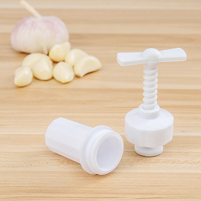 Kitchen Gadgets Rotating Handle Plastic Vegetable Tool Portable Garlic Chopper 1Pcs Garlic Squeezer Garlic Presses