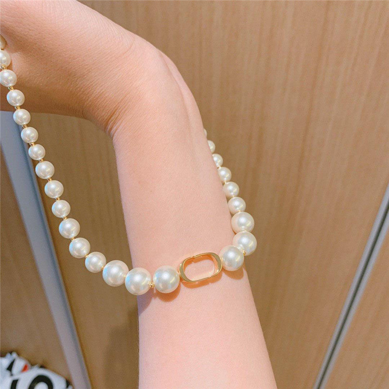 2021 Pearl Necklace fashion female personality designer love jewelry luxury gold Party unique elegant unique With box nice, Silver
2021 Pearl Necklace fashion female personality designer love jewelry luxury gold Party unique elegant unique With box nice, Silver