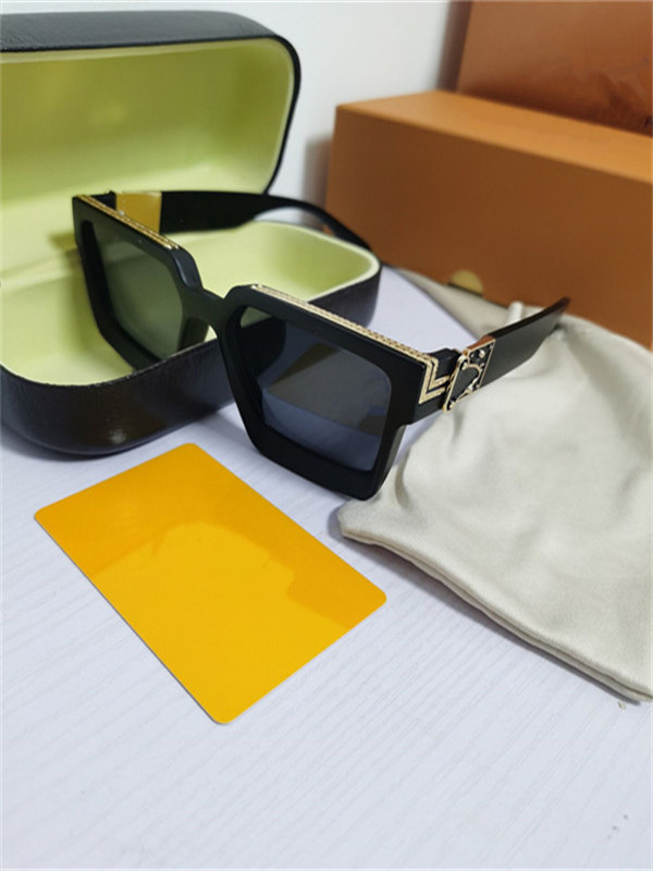 MILLIONAIRE Sunglasses for men and women square full frame Vintage 1165 1.1 unisex Shiny Gold good sell plated Top quality 96006
MILLIONAIRE Sunglasses for men and women square full frame Vintage 1165 1.1 unisex Shiny Gold good sell plated Top quality 96006