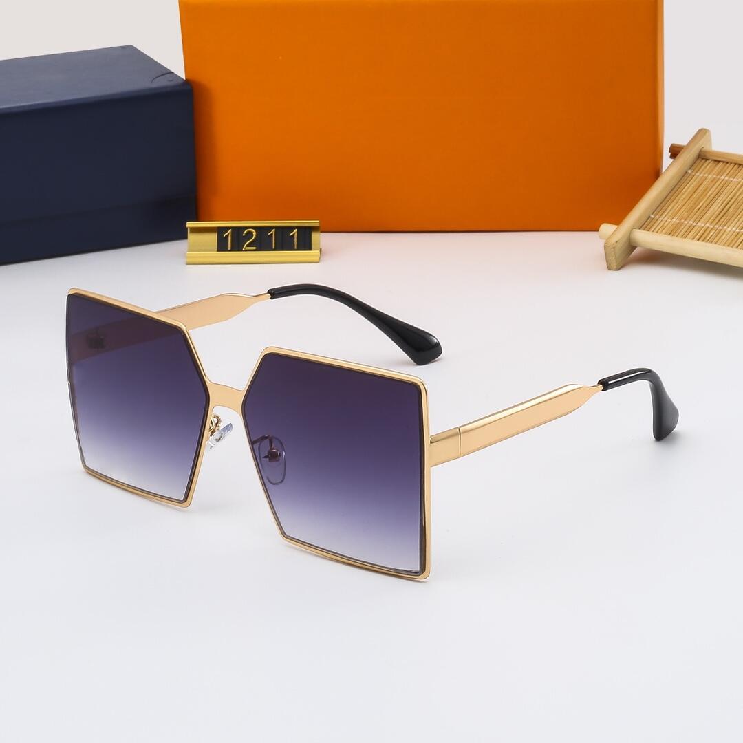 2022 Summer Style Retro Polarized sunglasses man woman metal large Square frame designer Sunglasses Suitable for fashion, beach, driving. UV400 with Case
2022 Summer Style Retro Polarized sunglasses man woman metal large Square frame designer Sunglasses Suitable for fashion, beach, driving. UV400 with Case
