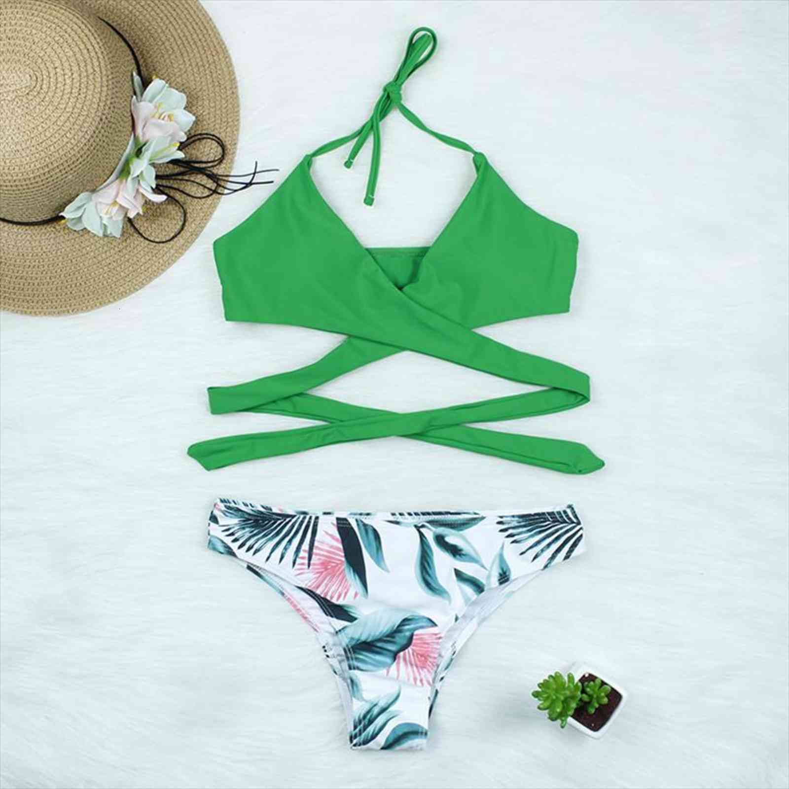 summer bikini womens swimsuits women beach wear print tube cross bathing suits micro set biquini xl, White;black
summer bikini womens swimsuits women beach wear print tube cross bathing suits micro set biquini xl, White;black
