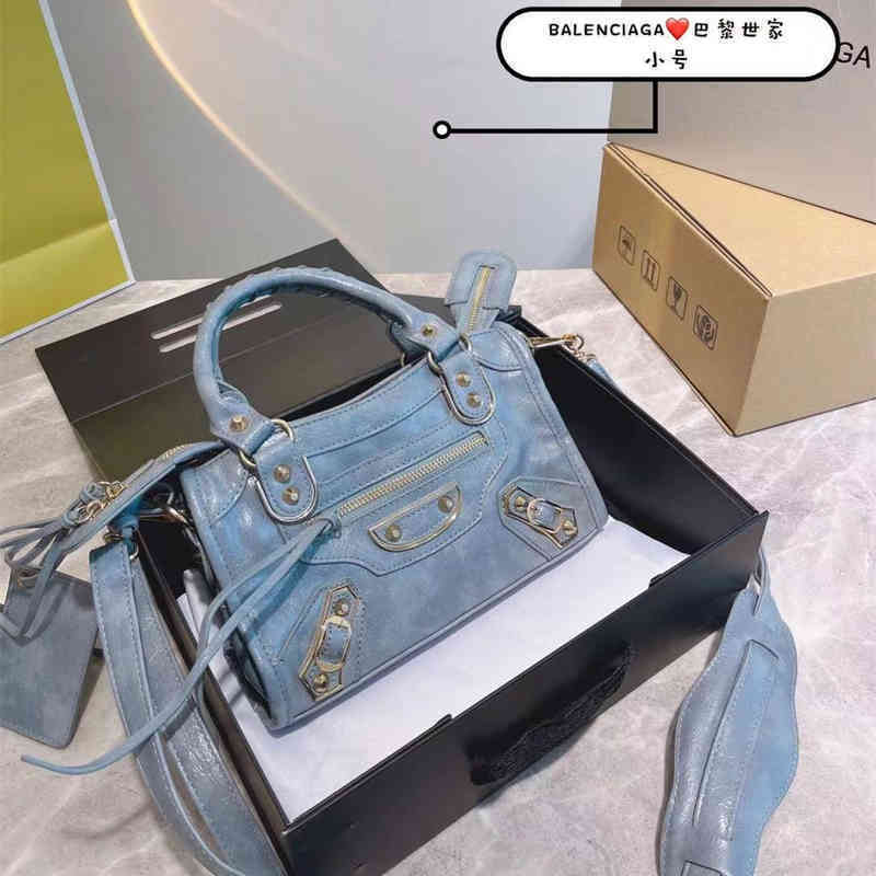 Designer balenciga Handbags Locomotive Mini 2022 Bag Latest Show, the Original High-end Fashion, Pink blue large 28cm 
Designer balenciga Handbags Locomotive Mini 2022 Bag Latest Show, the Original High-end Fashion, Pink blue large 28cm