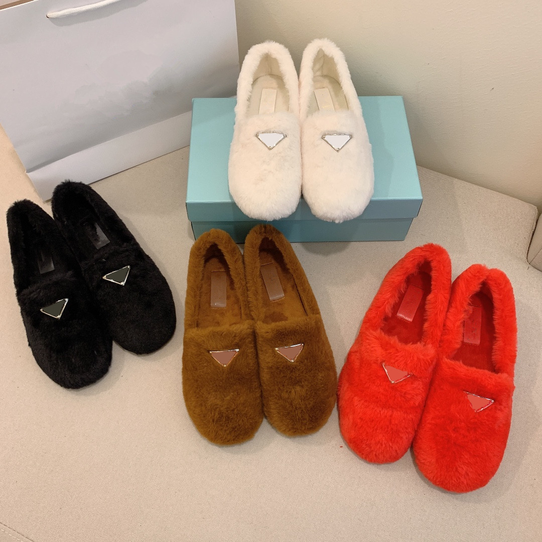 Winter Autumn Chain Warm Fur Women Flat Shoes Sexy Ladies Slip-On Solid Color Triangular Metal Decoration Snow Shoe Woman Indoor Causal Home Slippers, Mahogany
Winter Autumn Chain Warm Fur Women Flat Shoes Sexy Ladies Slip-On Solid Color Triangular Metal Decoration Snow Shoe Woman Indoor Causal Home Slippers, Mahogany
