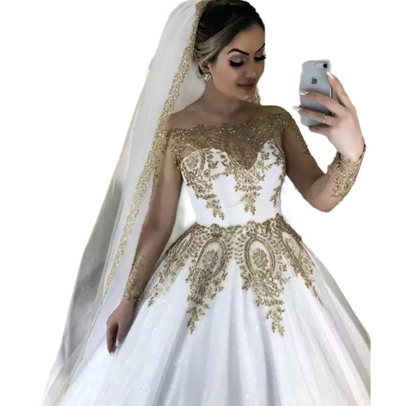 2022 Luxury Dubai A-Line Wedding Dresses Bridal Formal Gowns Bling crystals Gold Lace Appliques Bateau Neck Sheer Long Sleeves Off Shoulder Plus Size 