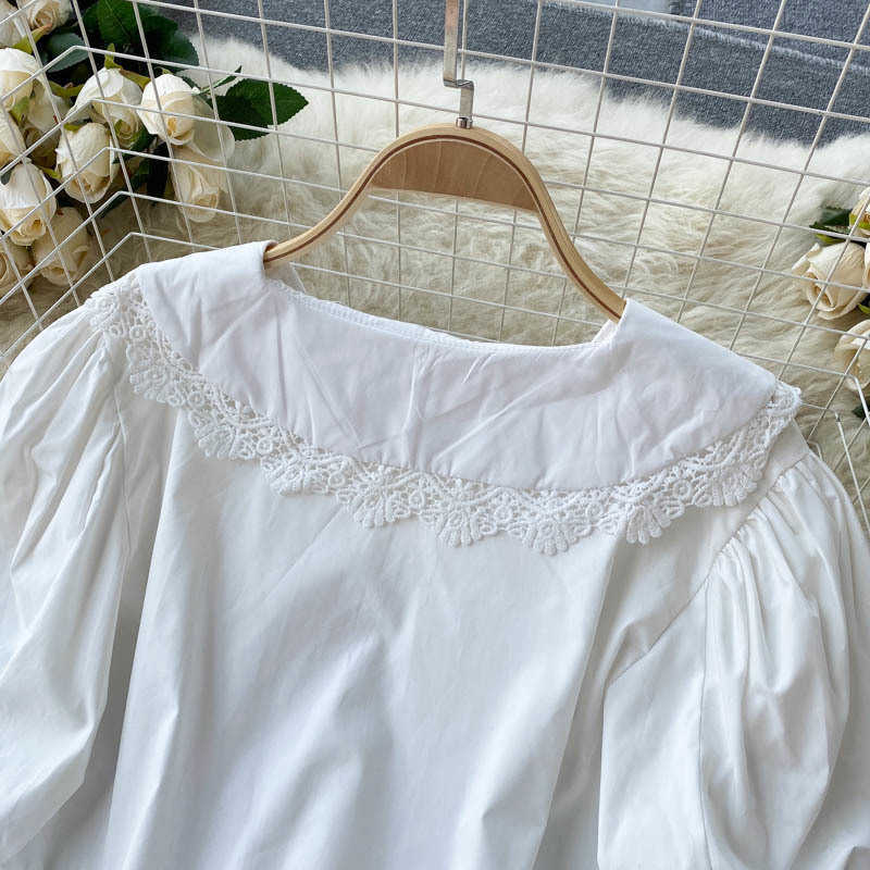 Korean Fashion Sweet Flowers Embroidery Shirt Women Summer Puff Short Sleeve Chic Top Single Breasted Casual Blouses 210603