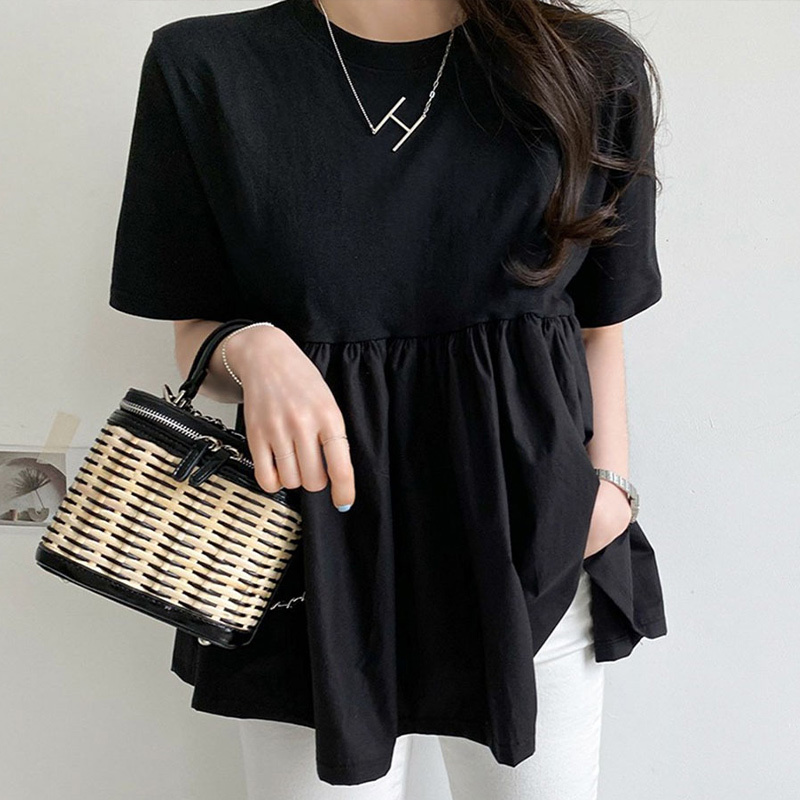 Women's Tshirt Ruffles Solid Short Sleeve O-neck Girls Tee Top White Black Loose Causal Cute Summer Harajuku Ladies Tops 210518
Women's Tshirt Ruffles Solid Short Sleeve O-neck Girls Tee Top White Black Loose Causal Cute Summer Harajuku Ladies Tops 210518