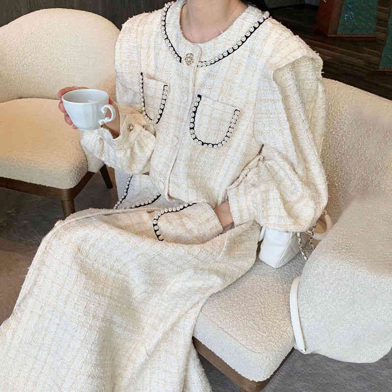 Chic Elegant Dresses Woman Spring O-neck Contrast Pearl Single-breast Lantern Sleeves Long Tassel Plaid Dress, Black;gray
Chic Elegant Dresses Woman Spring O-neck Contrast Pearl Single-breast Lantern Sleeves Long Tassel Plaid Dress, Black;gray