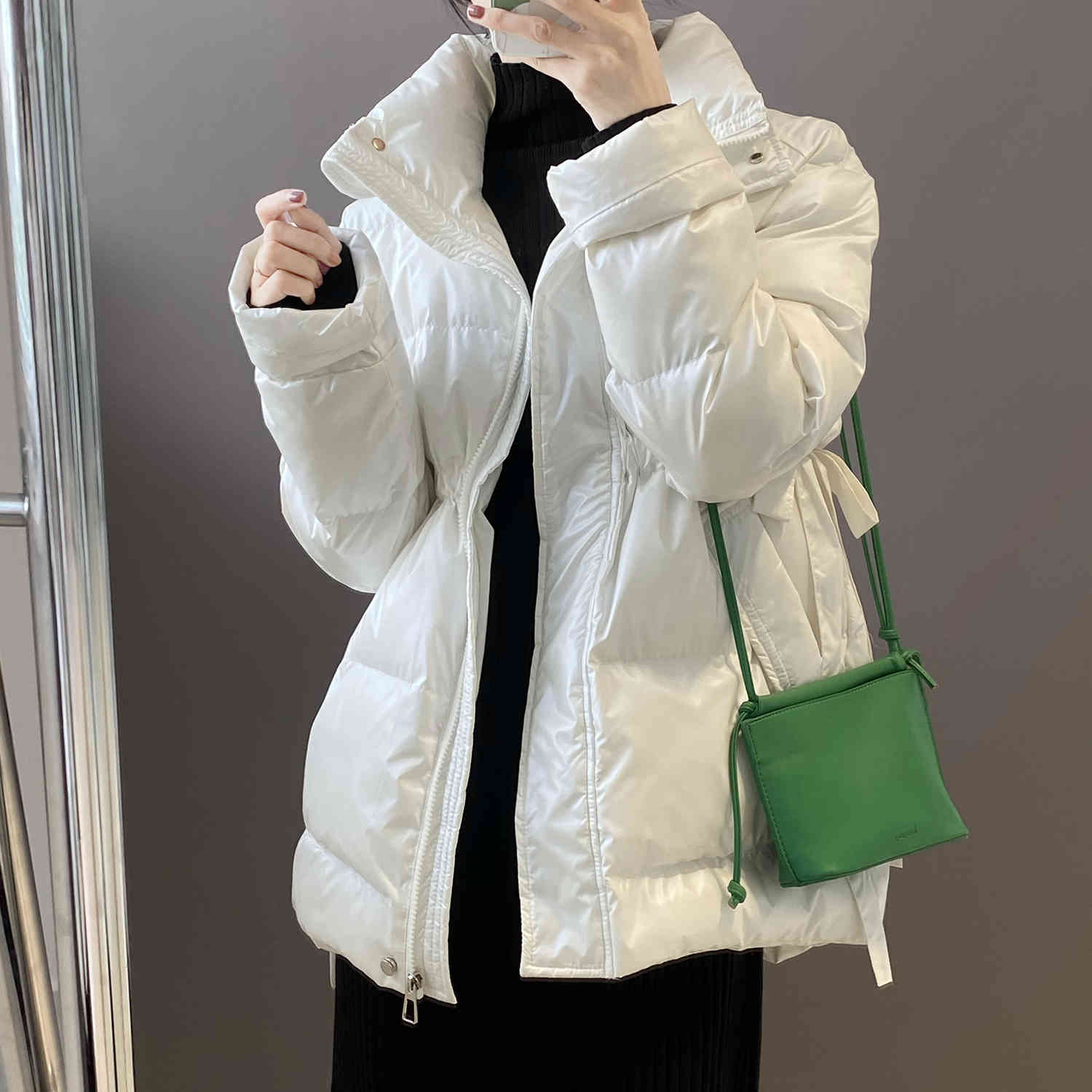 Winter Fashion Drawstring Cotton Bread Coat Women's Waist Stand Up Collar Thickening Casual Oversize Warm Jacket Female 210520, Beige
Winter Fashion Drawstring Cotton Bread Coat Women's Waist Stand Up Collar Thickening Casual Oversize Warm Jacket Female 210520, Beige