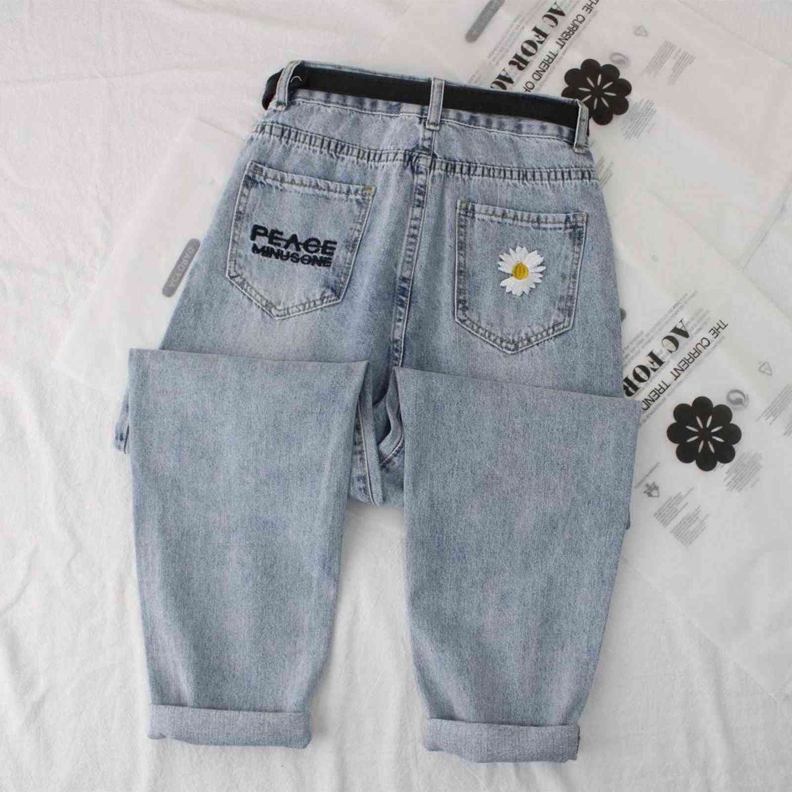 Daisy Embroidery Denim Jean Women High Waist Jeans Plus Size Denim Harem Trousers Mujer Vintage Casual Jeans Straight Women Pant 211112