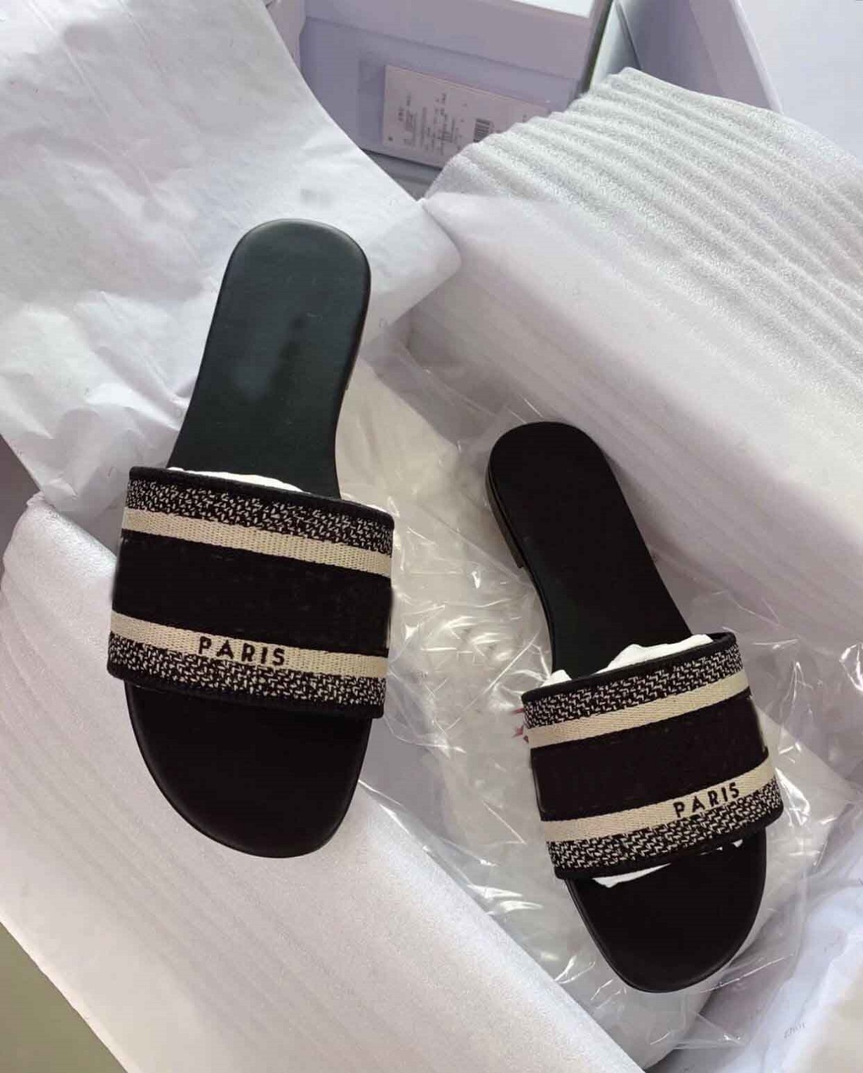 Summer DWAY Slides Women's Sandals Embroidery Cotton D-strap Women Slip on Flop Flip Beach Slippers Casual Outdoor Walking EU35-42.BOX
Summer DWAY Slides Women's Sandals Embroidery Cotton D-strap Women Slip on Flop Flip Beach Slippers Casual Outdoor Walking EU35-42.BOX