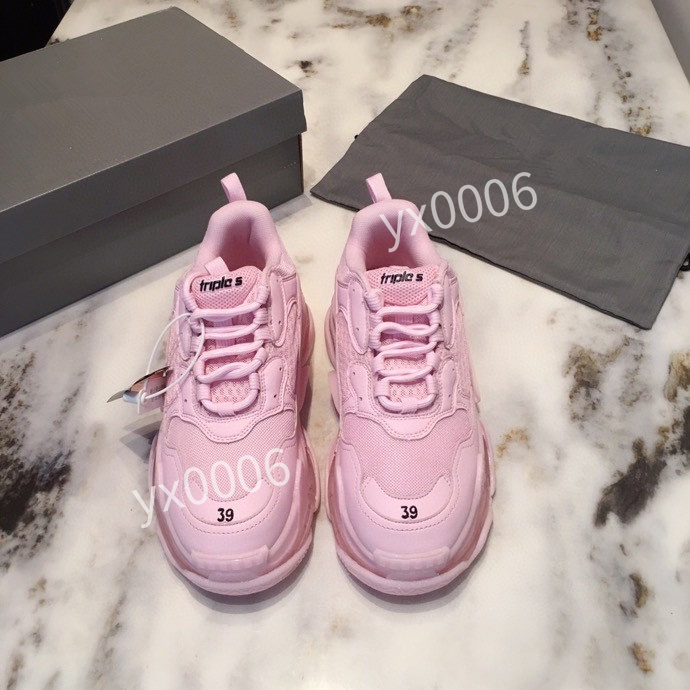 2022 Designer Sneakers White Leather 36-40 Calfskin Casual Shoes Top Technical Knit Men Women Platform Multicolor Trainers yx211021, Choose the color
2022 Designer Sneakers White Leather 36-40 Calfskin Casual Shoes Top Technical Knit Men Women Platform Multicolor Trainers yx211021, Choose the color