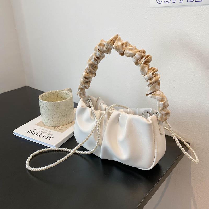 Cross Body Fashion Designer Shoulder Bags Retro Casual Women Totes Crossbody Female Leather White Handbag For 2021, Black
Cross Body Fashion Designer Shoulder Bags Retro Casual Women Totes Crossbody Female Leather White Handbag For 2021, Black