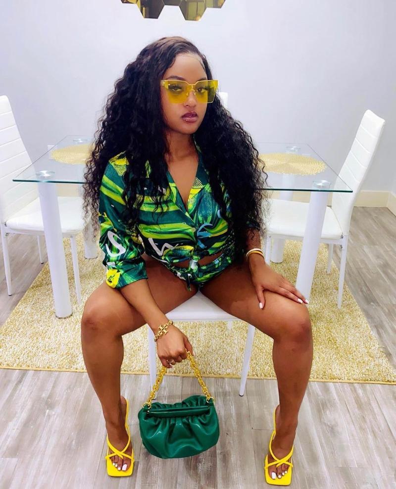 Women's Tracksuits VBPB 2021 Arrival Green Shirt Set Sexy Sweet Young Full Sleeve Nature Top Short Pants Slim Women 2 Piece
Women's Tracksuits VBPB 2021 Arrival Green Shirt Set Sexy Sweet Young Full Sleeve Nature Top Short Pants Slim Women 2 Piece