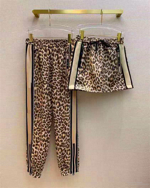 Women Track Pants Slim Style For Lady Casual Pant Trouse And Shorts Bottoms Outwears High Waist Sport Capris With Letters Leopard Printed, White short
Women Track Pants Slim Style For Lady Casual Pant Trouse And Shorts Bottoms Outwears High Waist Sport Capris With Letters Leopard Printed, White short