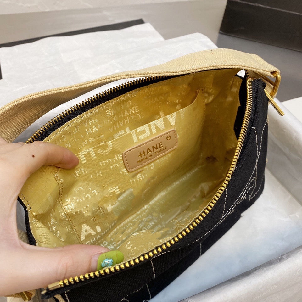Flower Classic Evening Bags Medieval Double Grid Oxford Cloth Handbag Armpit Large Capacity Multifun ctional Leisure Women Bag
Flower Classic Evening Bags Medieval Double Grid Oxford Cloth Handbag Armpit Large Capacity Multifun ctional Leisure Women Bag