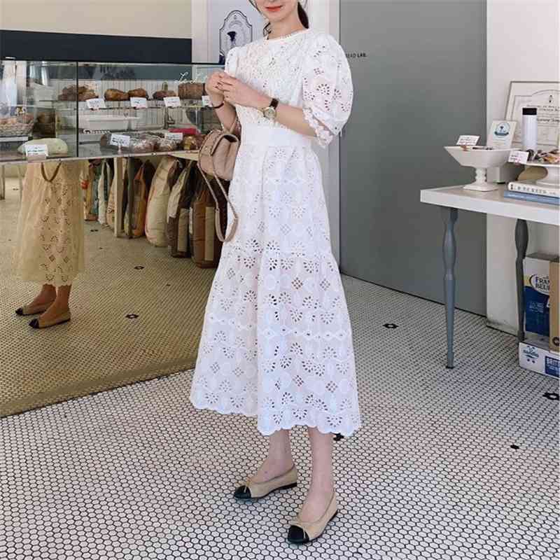 Vintage French Light Luxury Women Sexy Hollow Out Crochet Lace Floral Party White High Waist Dresses Female Vestidos 210520, Photo color
Vintage French Light Luxury Women Sexy Hollow Out Crochet Lace Floral Party White High Waist Dresses Female Vestidos 210520, Photo color