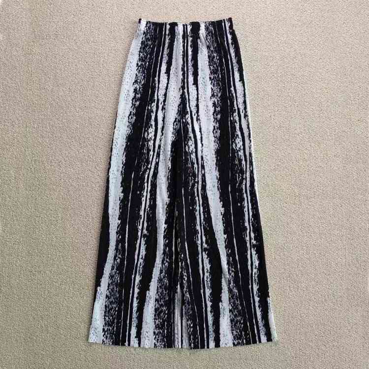 pants trousers 21 year summer style, fashionable, foreign pleated and forked , quicks printing, thin elastic waist wide leg, Black;white
pants trousers 21 year summer style, fashionable, foreign pleated and forked , quicks printing, thin elastic waist wide leg, Black;white