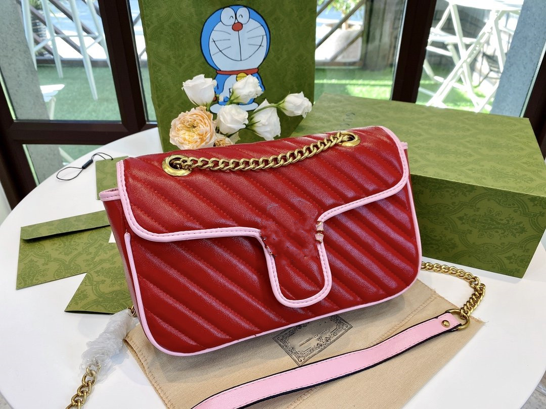 5A+ High-quality Leather Fashion Ladies Bag Marmont Series Super Mini Handbags Limited One-shoulder Messenger Bags Metal Chain Large, Medium And Small Sizes With box, Green medium size
5A+ High-quality Leather Fashion Ladies Bag Marmont Series Super Mini Handbags Limited One-shoulder Messenger Bags Metal Chain Large, Medium And Small Sizes With box, Green medium size