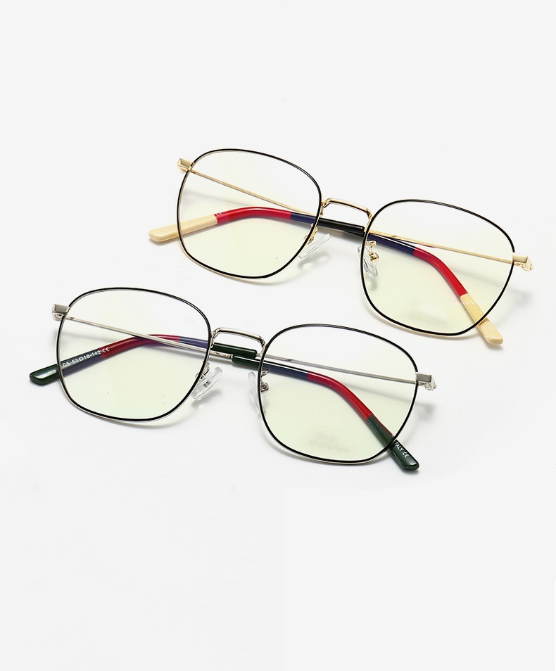 Designer brand sunglasses retro trend men and women decoration street shooting travel party with box packaging
Designer brand sunglasses retro trend men and women decoration street shooting travel party with box packaging