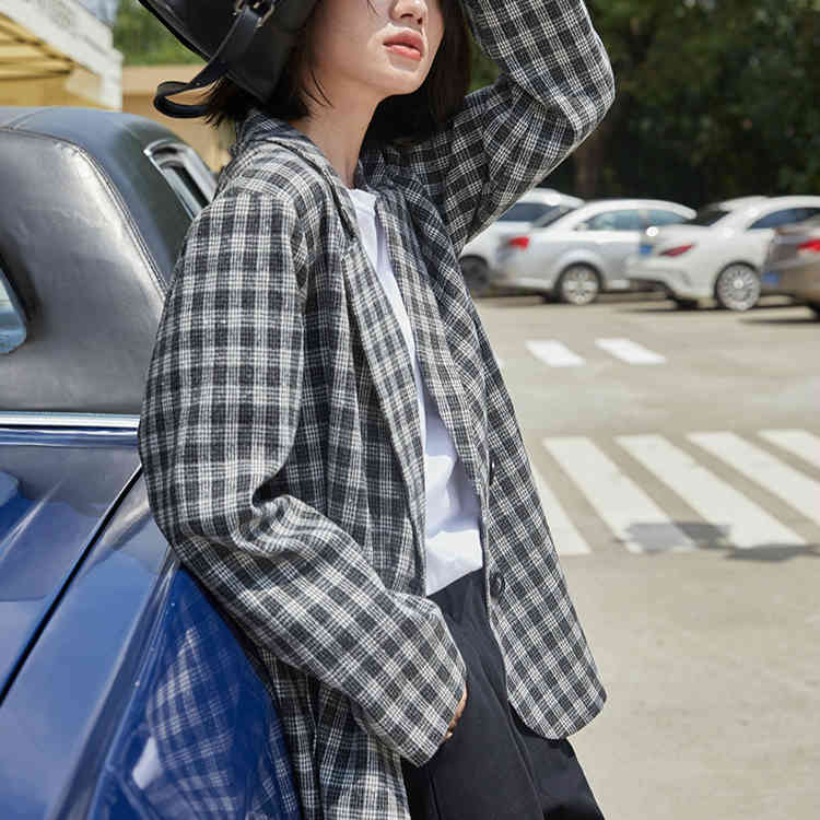 Women Elegant Plaid Blazer Jackets Spring Autumn Long Sleeve Double Button Woolen Suits Coats Female Fashion Outwear 210514