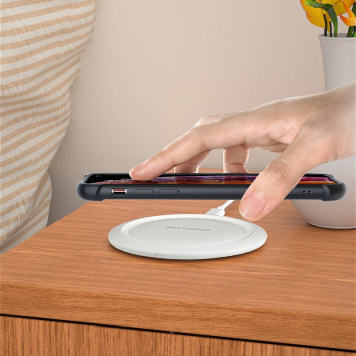 Min.1pcs Wireless Charger Pad QI Srandard 15W Quick Charge Aple Iphome & Samsung Android Smart Phone Charger With Retail Package
Min.1pcs Wireless Charger Pad QI Srandard 15W Quick Charge Aple Iphome & Samsung Android Smart Phone Charger With Retail Package